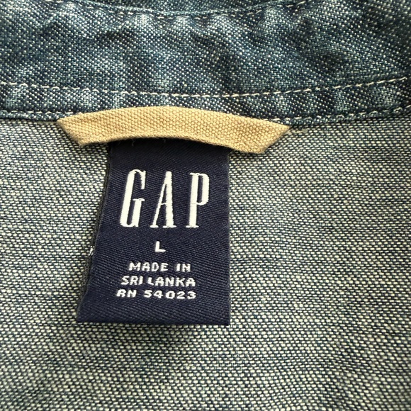 GAP Men's Denim Shirt Pearl Snap Buttons - Picture 8 of 10